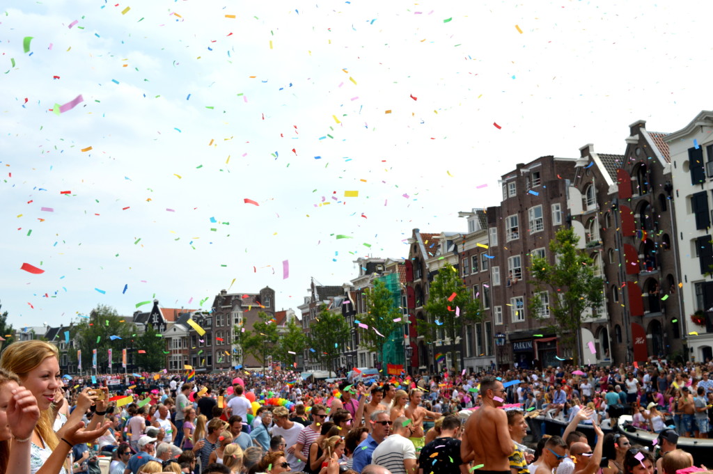 Gay Pride Amsterdam: die Kanal-Parade 2015 in Bildern