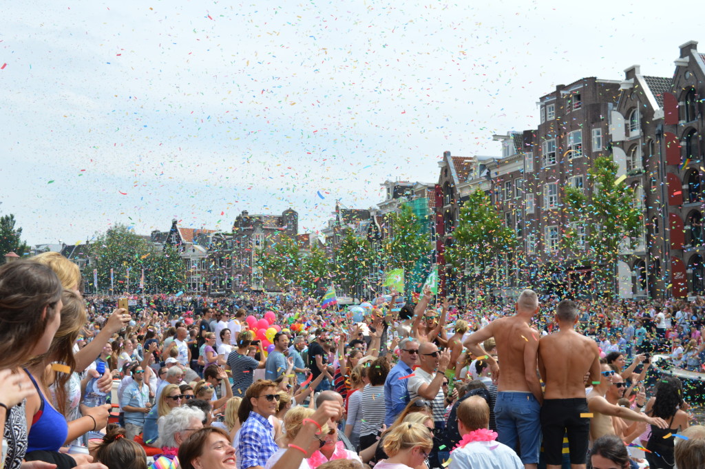 Gay Pride Amsterdam: die Kanal-Parade 2015 in Bildern