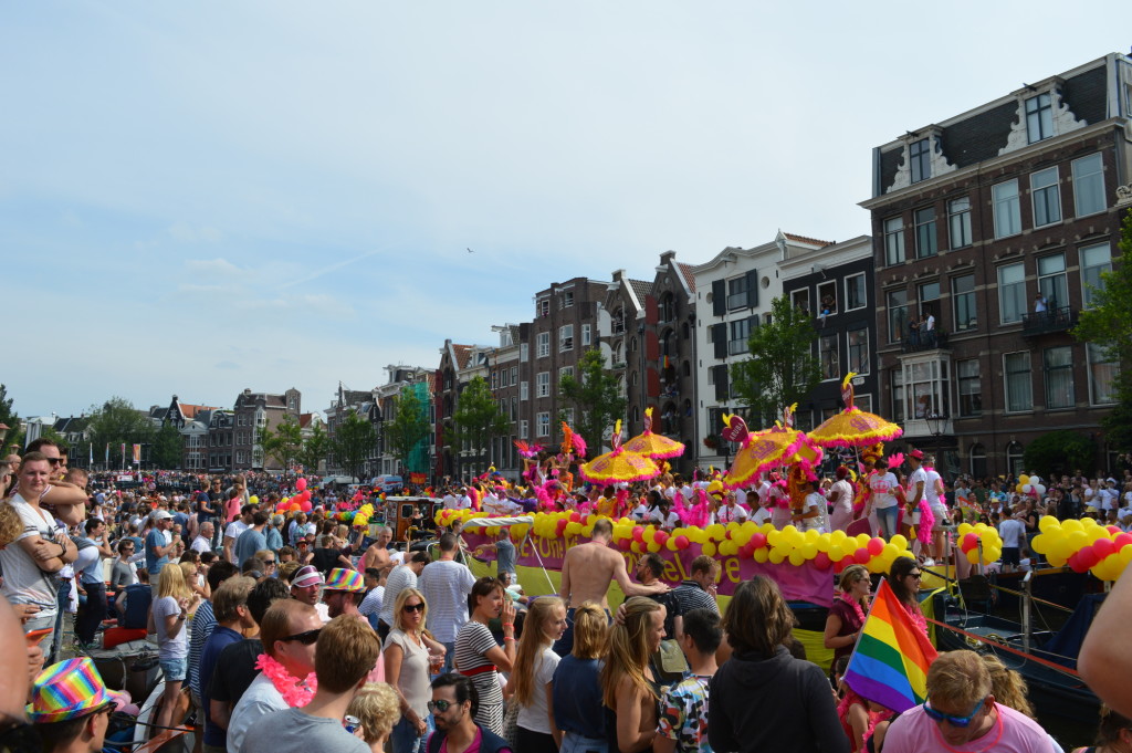 Gay Pride Amsterdam: die Kanal-Parade 2015 in Bildern