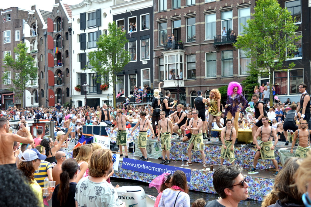 Gay Pride Amsterdam: die Kanal-Parade 2015 in Bildern